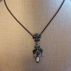 Elegant Silver and Purple Necklace